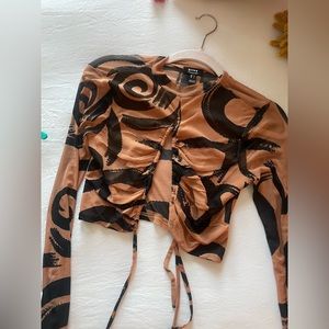 Privy mesh cut out top